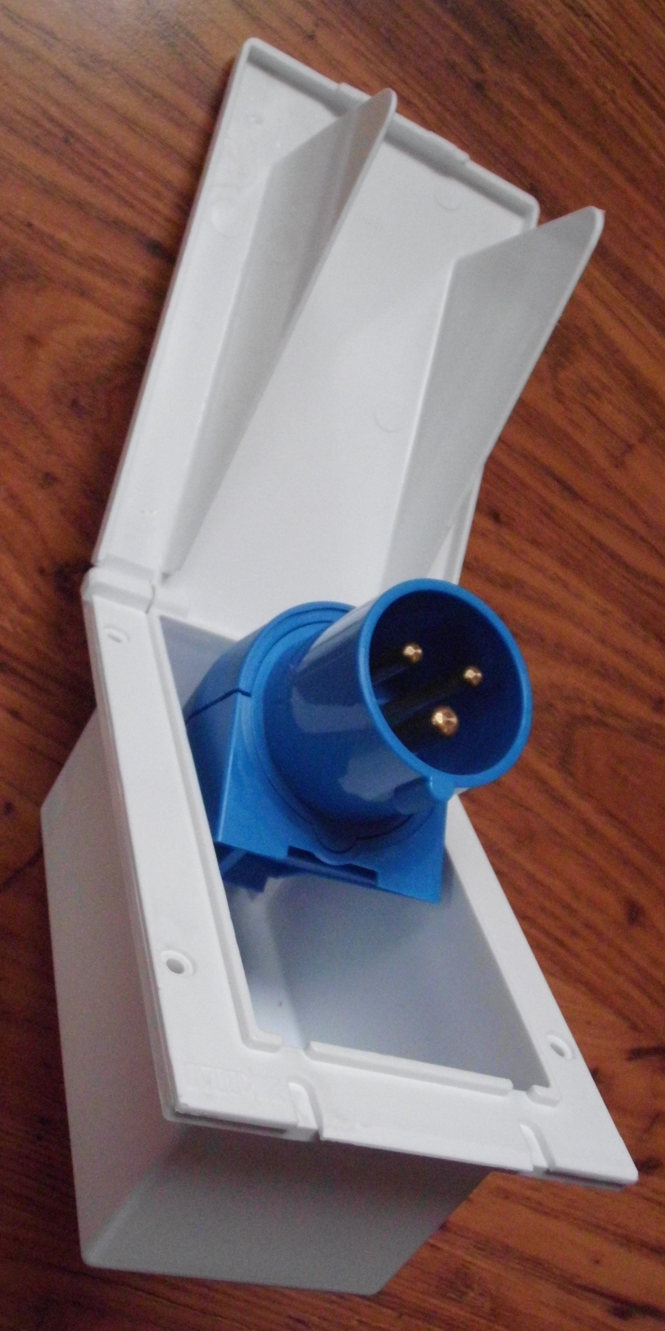 Einspeisestecker hoch 230 Volt CEE schwenkbar NEU