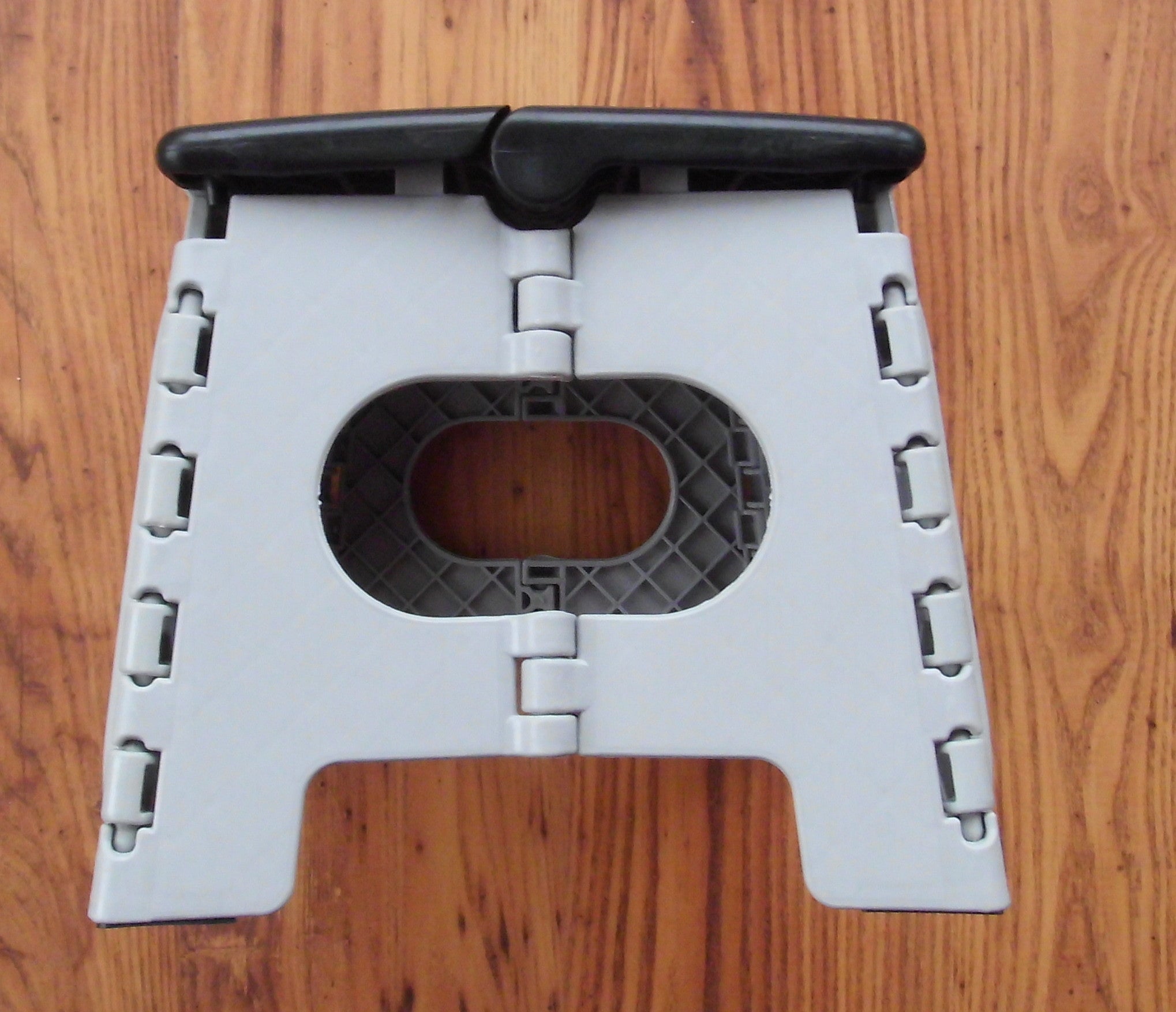 Trittstufe Klapptritt Stufe Step Kunststoff klappbar bis 110kg 10634Lg NEU