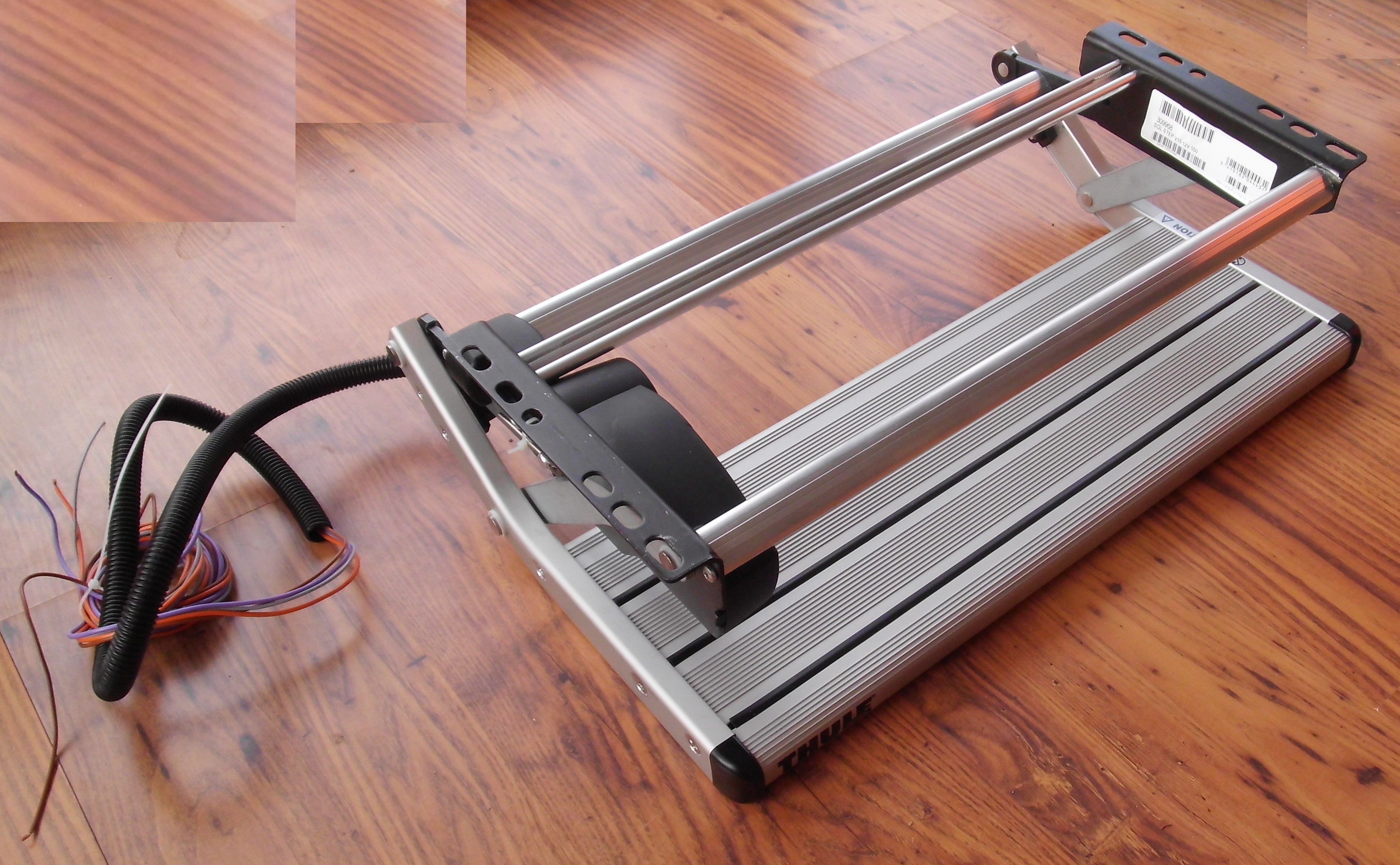 Trittstufe Thule Omnistor V15 Omni Step 12 Volt electric 550 Alu 89373f NEU