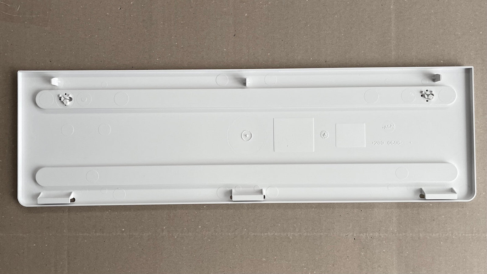 Winterabdeckung (lang) weiß f. Belüftungssystem Dometic LS 200+500 110630b2 NEU